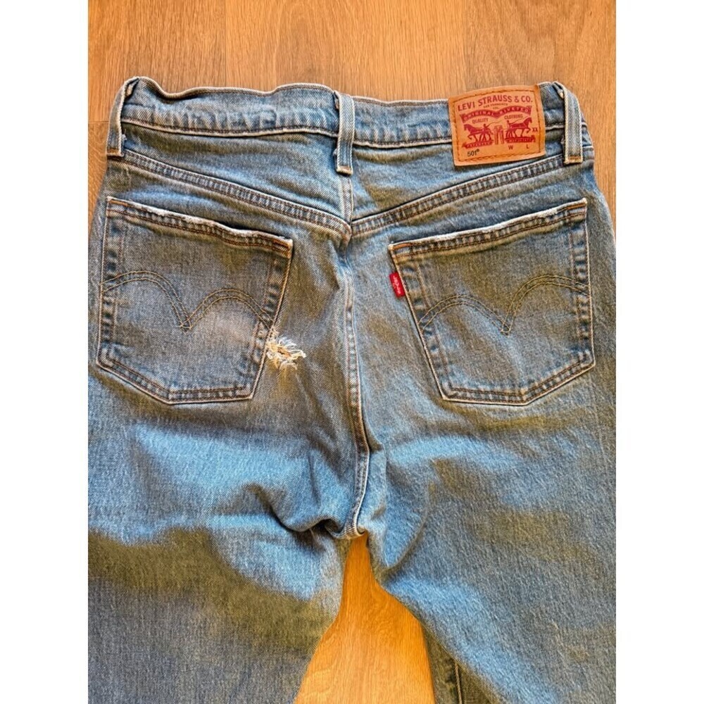 Women's Levi's 501 Jeans - Size W28 L32 - Picture 4 of 6